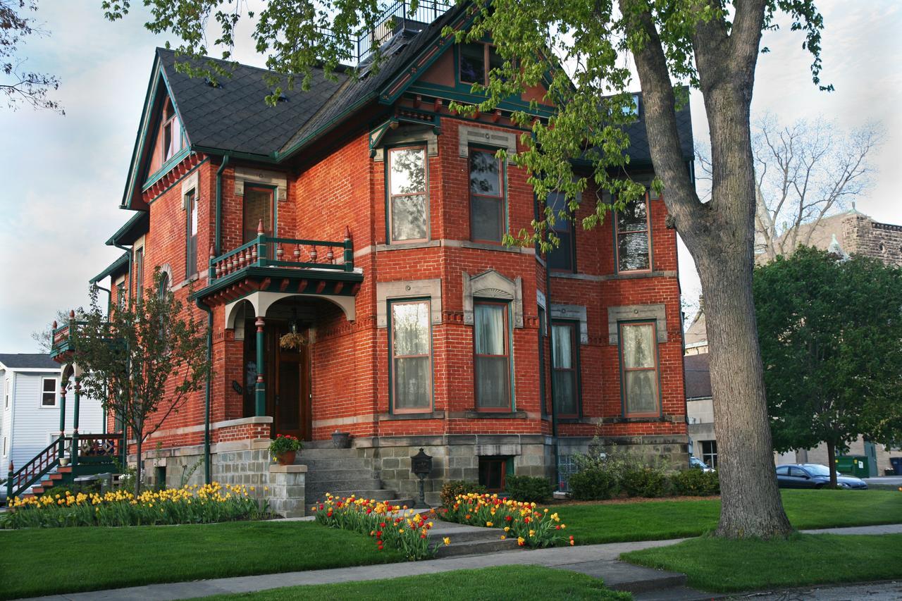 Historic Webster House Bed And Breakfast Inn Bay City Buitenkant foto