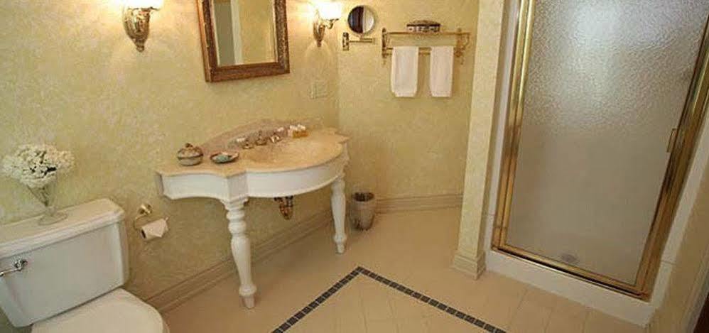 Historic Webster House Bed And Breakfast Inn Bay City Buitenkant foto